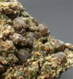 "VESUVIANITE & GROSSULAR"