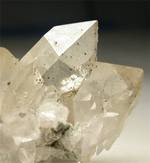 "QUARTZ"