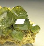 "ANDRADITE var DEMANTOID"