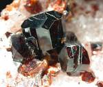 "UVITE on MAGNESITE"